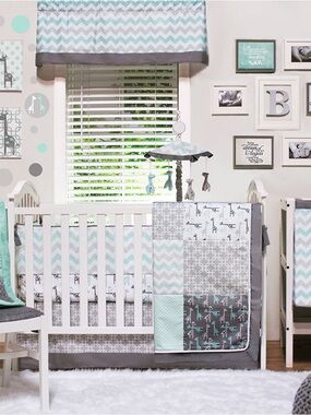 Peanuts Mint and Gray Chevron Patchwork Baby Quilt